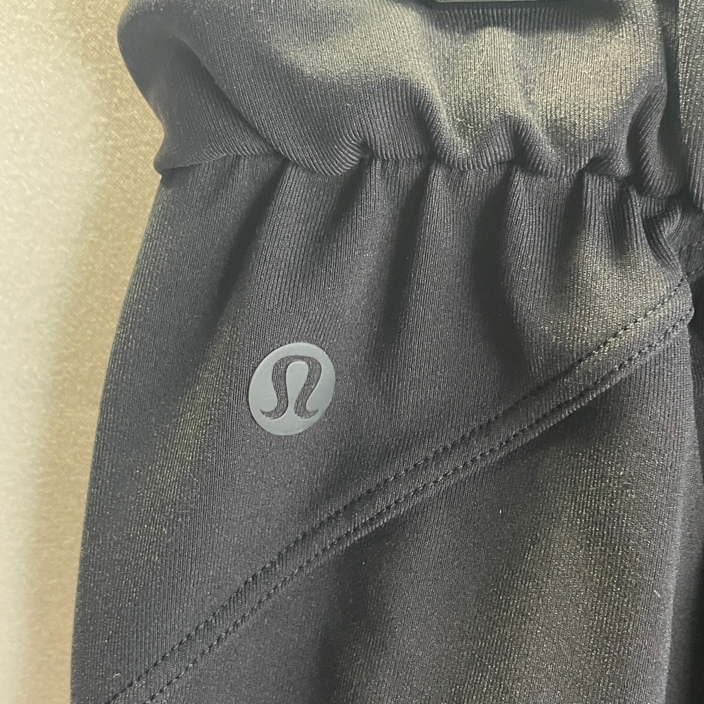 lululemon athletica Women’s Black Sweatpants - Picture 6 of 7